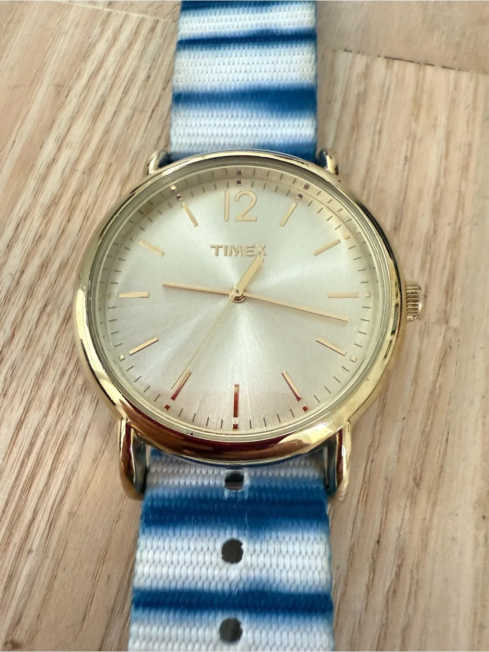 Timex gold tone blue and white nylon strap watch NEW BATTERY